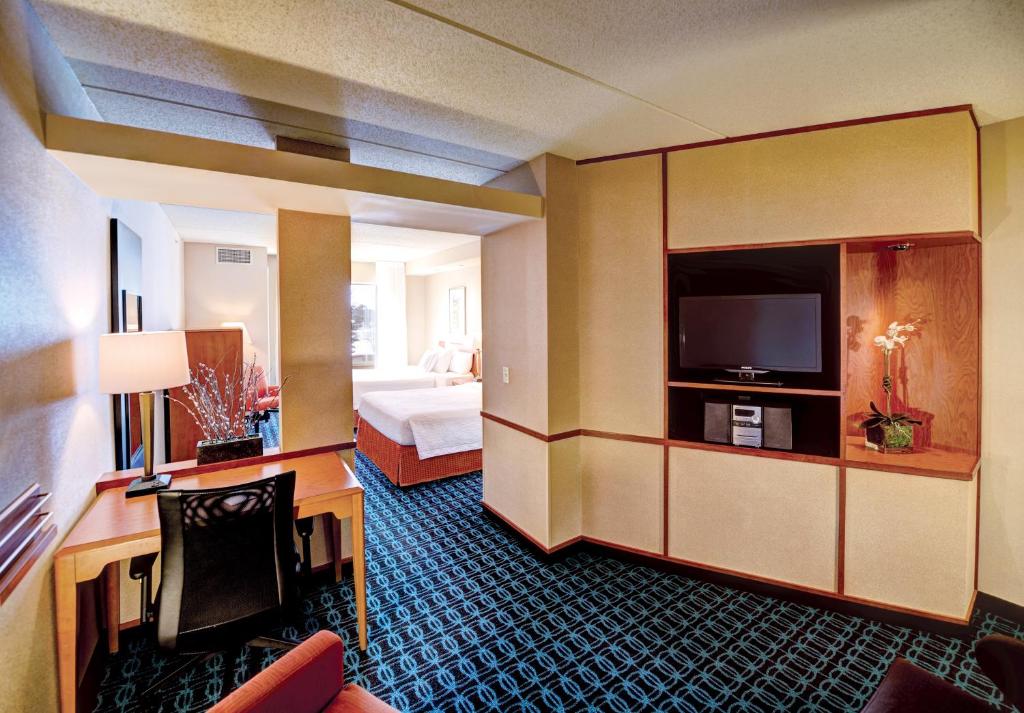 Fairfield Inn & Suites by Marriott Wausau - image 7