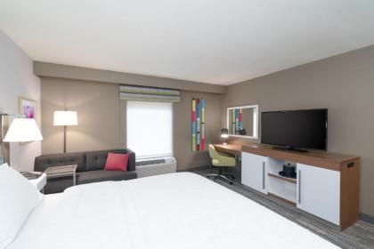 Hampton Inn Weston WV - image 10