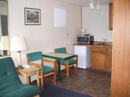 Ocean Avenue Inn - image 13