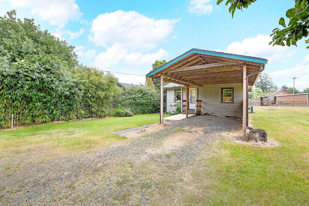 Crabbin Cabin - You Won't Be Crabby After Staying Here! - image 3