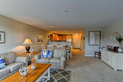 Bright Westport Condo with Pool Access Walk to Beach - image 13