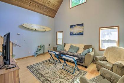 Ideally Located and Pet-Friendly Westport Cabin - image 8