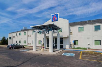 motel 6 Wheatland WY