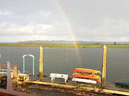 Wheeler on the Bay Lodge and Marina - image 2