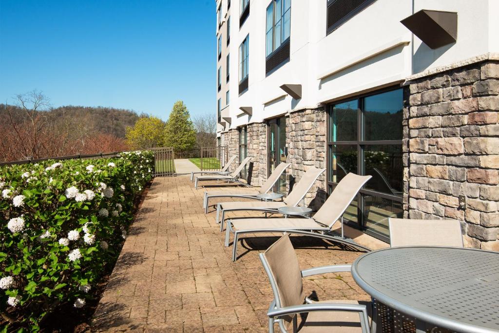 SpringHill Suites by Marriott Wheeling Triadelphia Area - main image