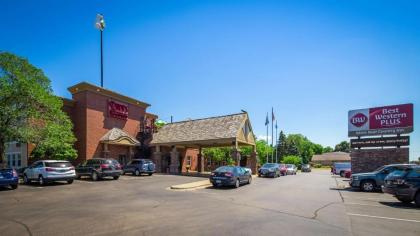 Best Western Plus White Bear Country Inn