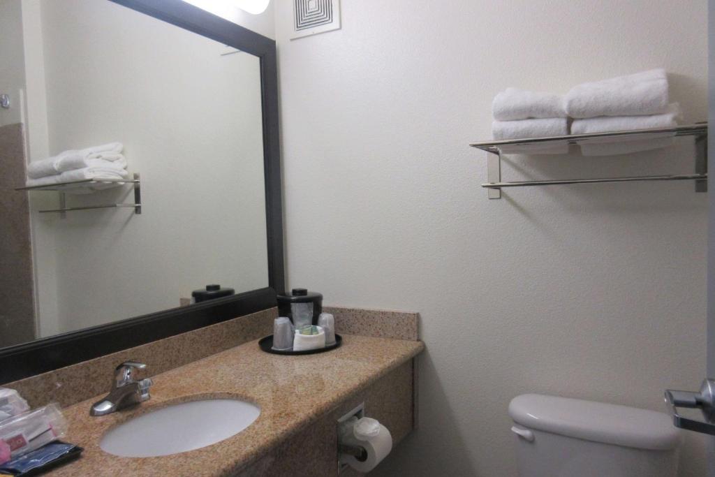 Best Western Crater Lake Highway White City/Medford - image 6