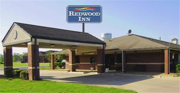 Redwood Inn - White Hall - main image