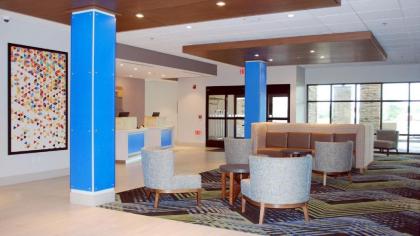 Holiday Inn Express & Suites White Hall an IHG Hotel - image 7