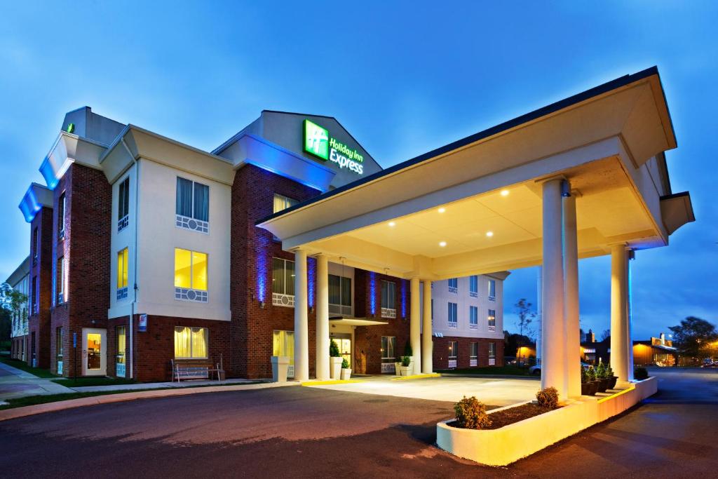 Holiday Inn Express White House an IHG Hotel - main image