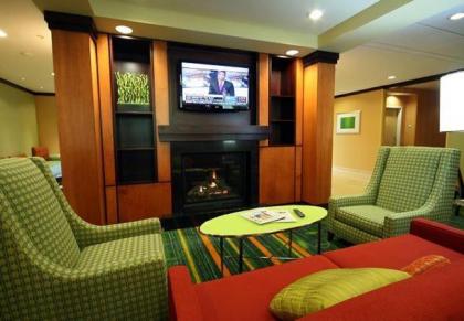 Fairfield Inn and Suites White River Junction - image 11