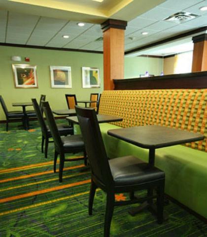 Fairfield Inn and Suites White River Junction - image 15