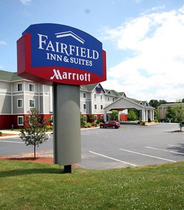 Fairfield Inn and Suites White River Junction - image 2