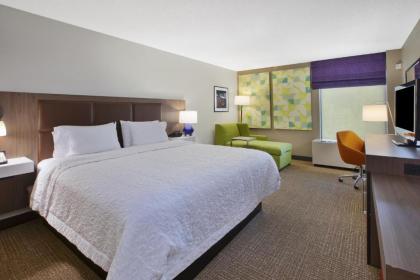 Hampton Inn White River Junction - image 10