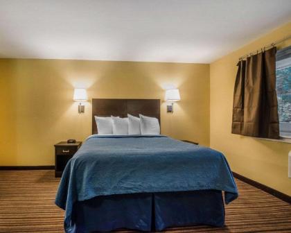 Quality Inn at Quechee Gorge - image 14