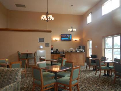 White River Inn & Suites - image 5