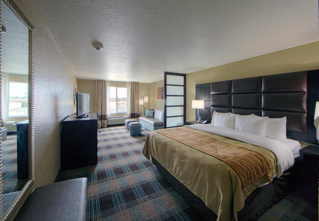 Comfort Inn & Suites White Settlement-Fort Worth West TX - main image
