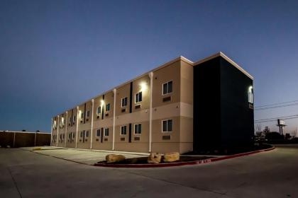 Executive Inn Fort Worth West - image 8