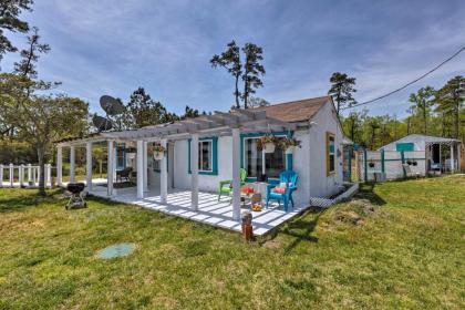 Oceanfront White Stone Cottage with Private Beach!