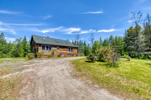 Twin View Log Home - main image