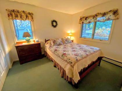 F9 Fairway Village home on the Mt Washington golf course - in the heart of Bretton Woods - image 13