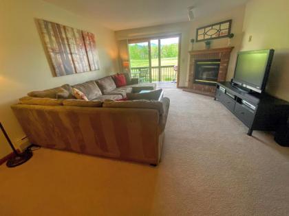 S1 Bretton Woods Resort condo with beautiful mountain views GREAT LOCATION - image 5