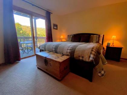 S4 Ski Slope Views! Bretton Woods condo with easy access to Mt Washington Skiing White Mountains! - image 15