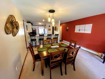 S4 Ski Slope Views! Bretton Woods condo with easy access to Mt Washington Skiing White Mountains! - image 6