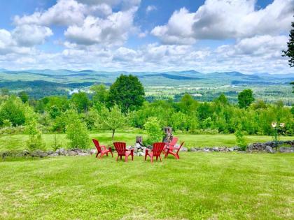 SI INCREDIBLE VIEWS from this log cabin with large deck huge yard fire pit hot tub! - image 2