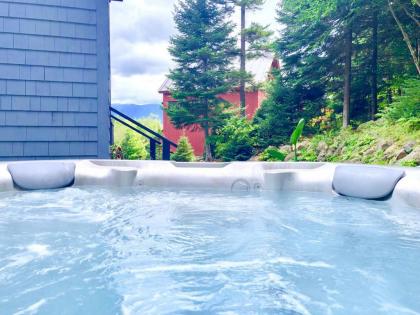 E5 Beautiful Bretton Woods slopeside home amazing views of Mount Washington! Hot Tub AC - image 2