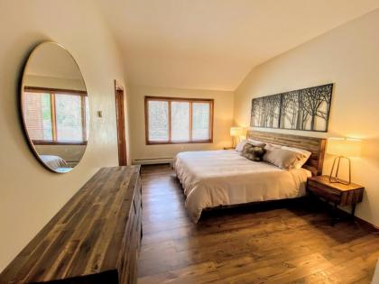 W7 Fully Renovated Townhouse in Bretton Woods with fantastic ski slope views fast WiFi! - image 9