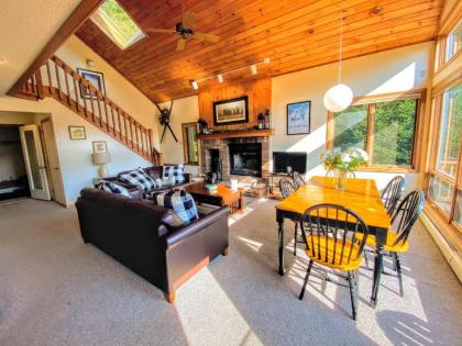 W3 Cozy 3BR Mt Washington Place Townhome gorgeous views of Bretton Woods Ski Area WiFi Cable - image 11