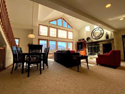 H5 Luxurious StoneHill Townhome with magnificent ski slopes view hot tub! - image 4