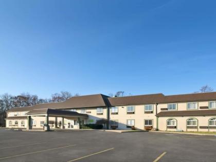 Econo Lodge Whitehall Michigan