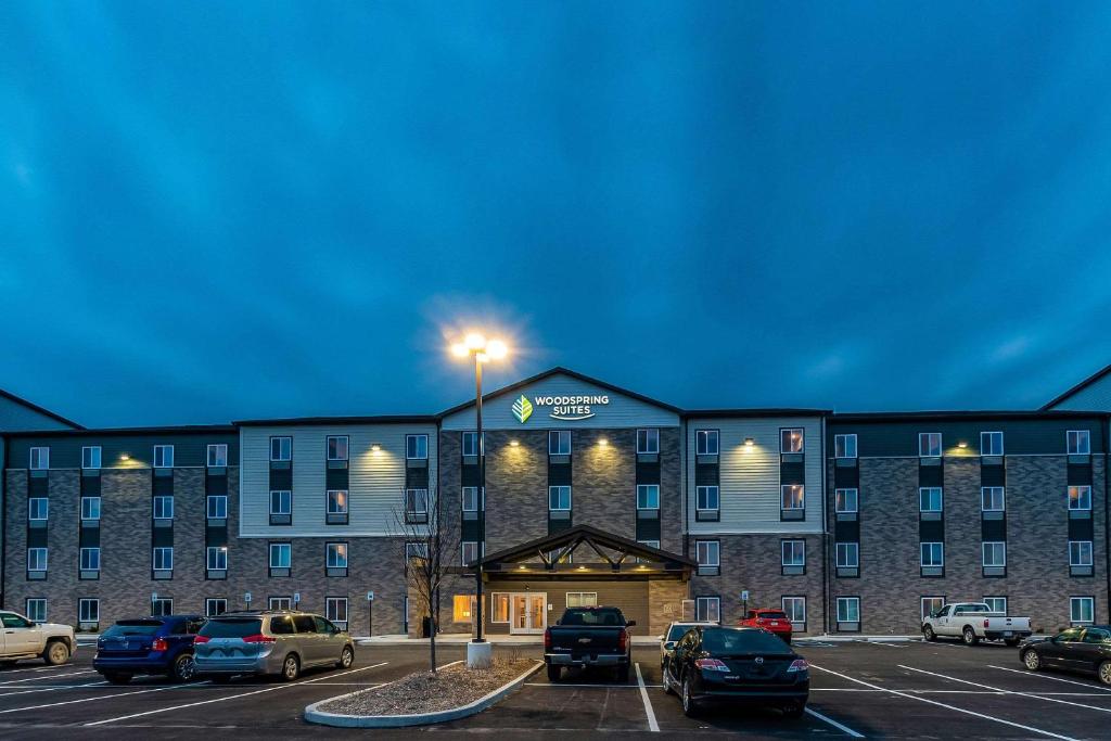 WoodSpring Suites Indianapolis Zionsville - image 6