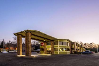 Econo Lodge Whiteville - image 2