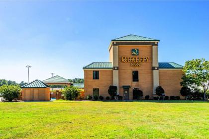 Quality Inn Whiteville North - image 2