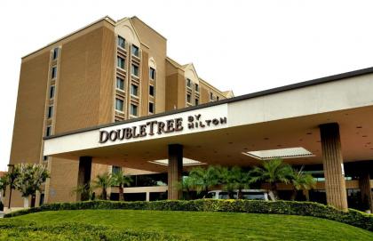 Doubletree by Hilton Whittier - image 11