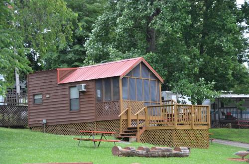 Ft. Wilderness RV Park and Campground - image 5