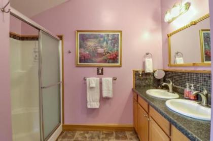 2 Bed 2 Bath Vacation home in Whittier V - image 5