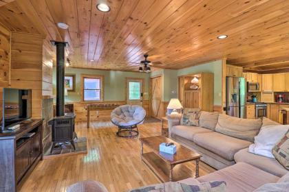 Smoky Mtns Escape Cabin with Hot Tub and Views! - image 5