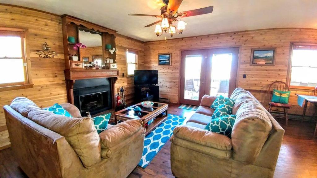 Smoky Mountain Views Cabins - image 4