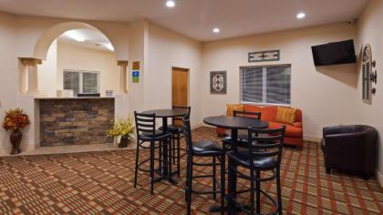 SureStay Hotel by Best Western Whittington Rend Lake - image 14