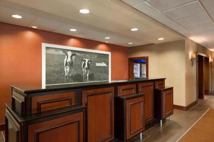 Hampton Inn Wichita Falls-Sikes Senter Mall - image 8