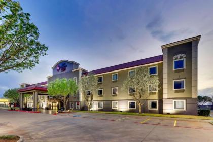 Best Western PLUS University Inn & Suites - image 10