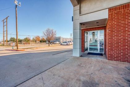 OYO Hotel Wichita Falls I-44 Sheppard Airforce - image 11