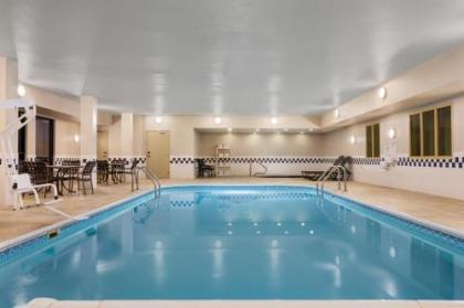 Hampton Inn Wichita-East - image 3