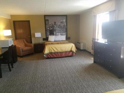 Super 8 by Wyndham Wichita North - image 3