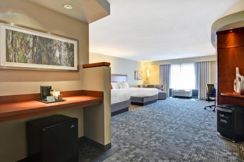 Courtyard by Marriott Wichita at Old Town - image 5