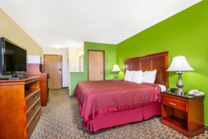 Days Inn & Suites by Wyndham Wichita - image 3